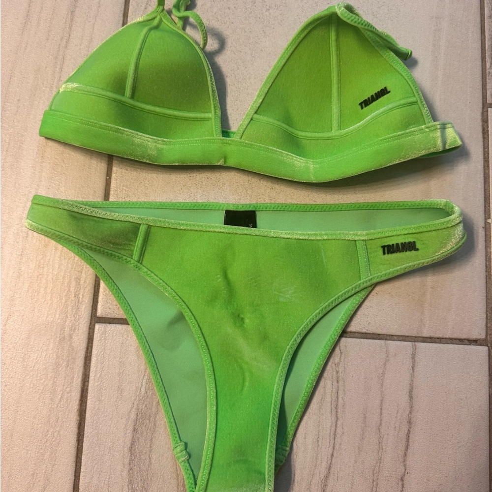 Triangl Green Velvet Bikini Set - Picture 3 of 8